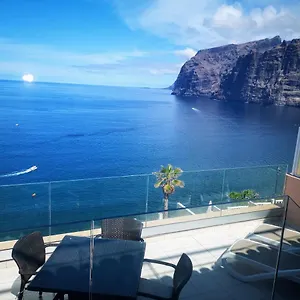 https://magnificent-apt-with-sea-view-cliff-marina.in-canary-islands.com